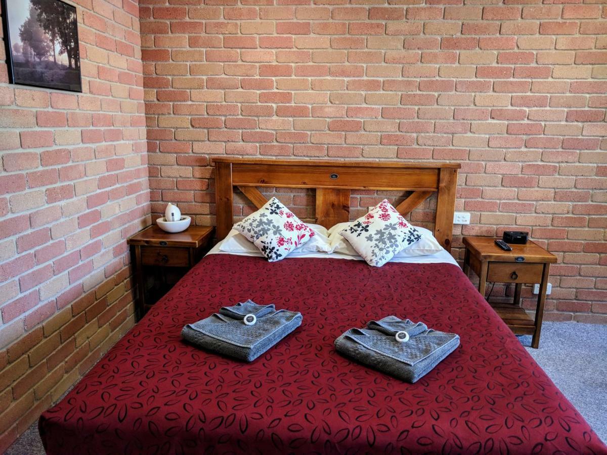 Travellers Inn Kaniva Ngoại thất bức ảnh
