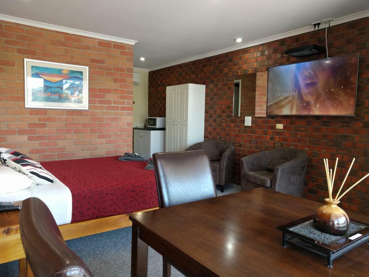 Travellers Inn Kaniva Ngoại thất bức ảnh
