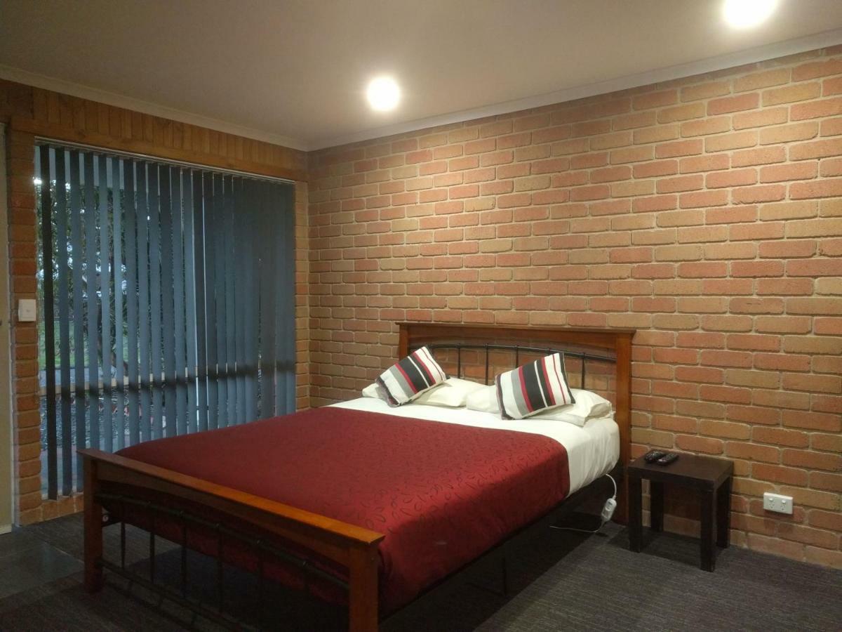 Travellers Inn Kaniva Ngoại thất bức ảnh