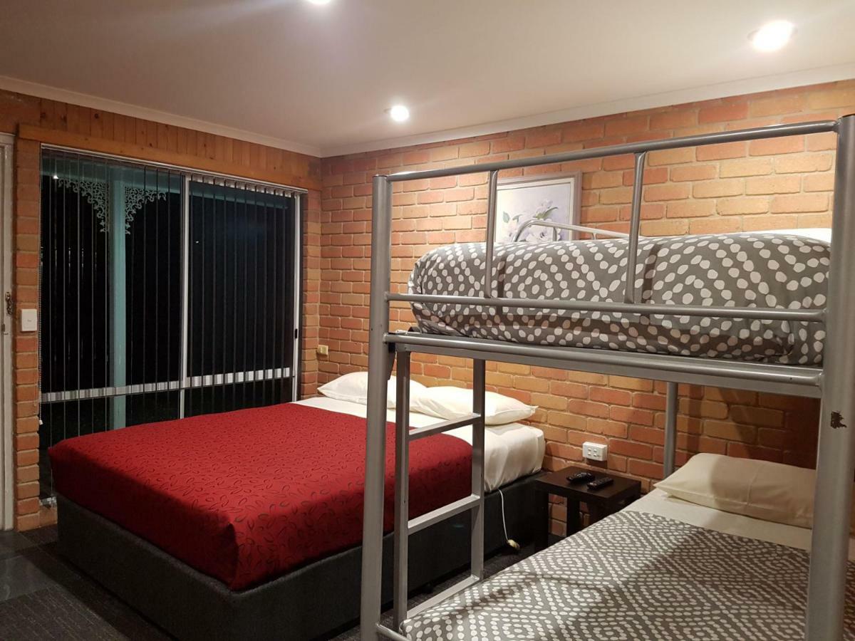 Travellers Inn Kaniva Ngoại thất bức ảnh