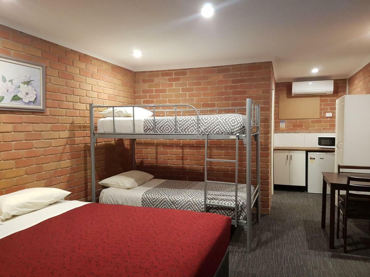Travellers Inn Kaniva Ngoại thất bức ảnh