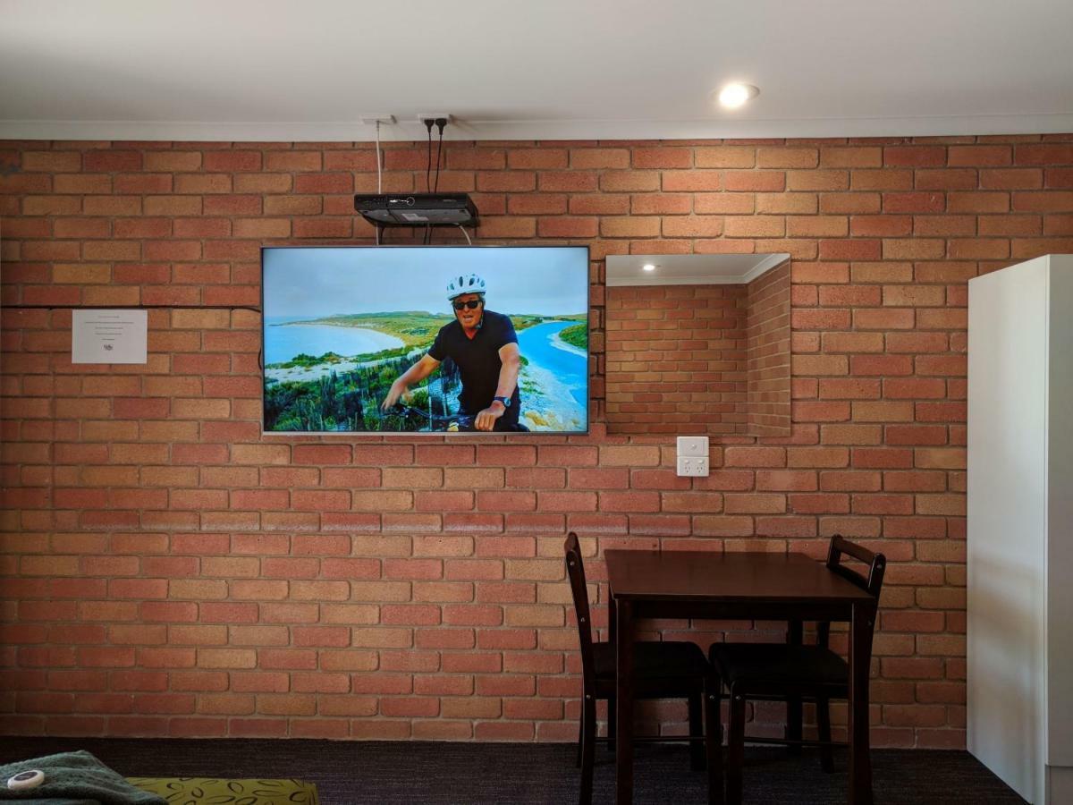 Travellers Inn Kaniva Ngoại thất bức ảnh