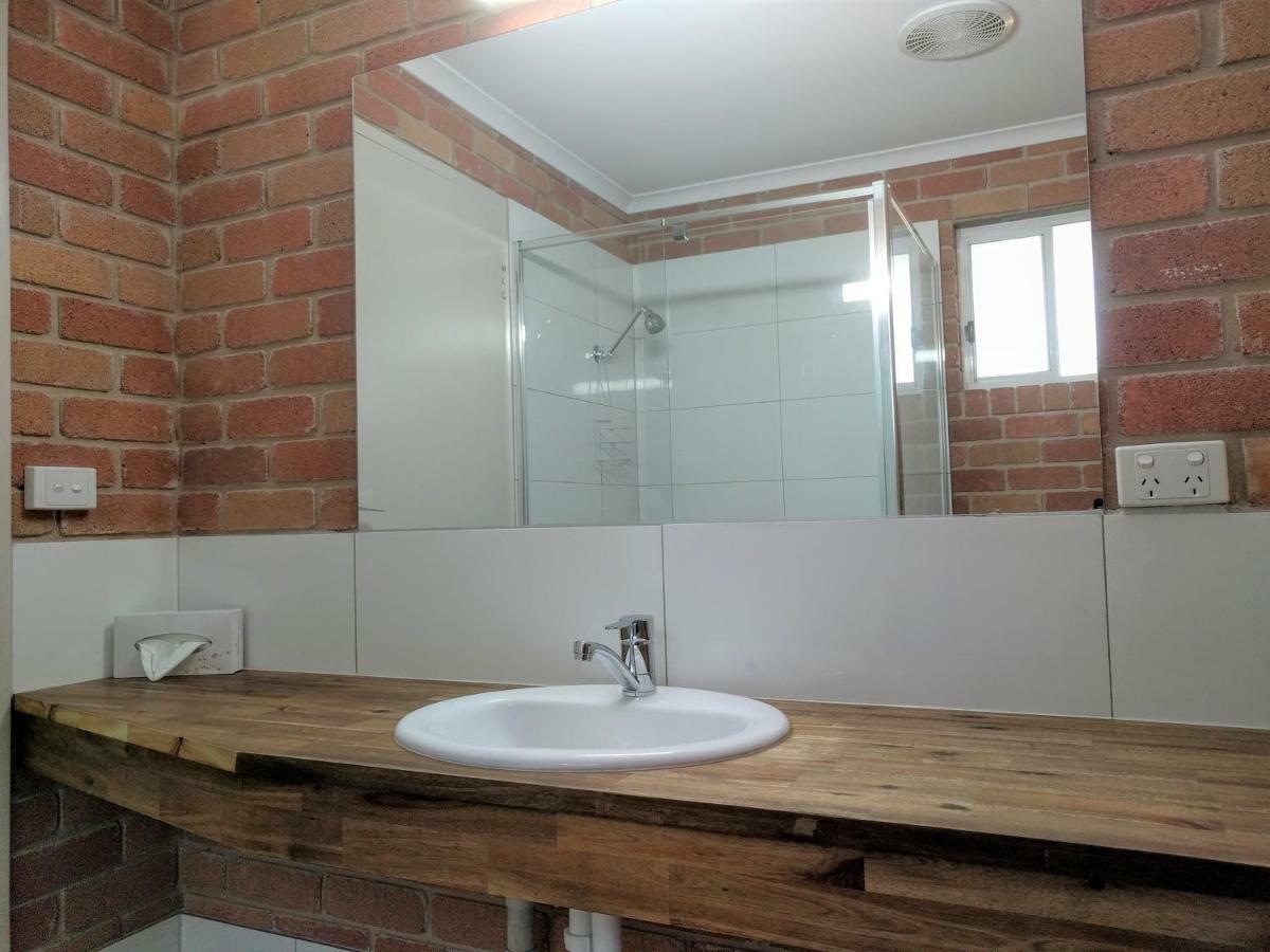 Travellers Inn Kaniva Ngoại thất bức ảnh